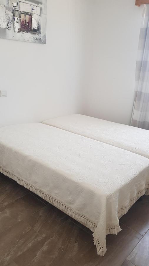 Isabella Court Townhouse Near Venus Beach And Lidl Paphos ภายนอก รูปภาพ