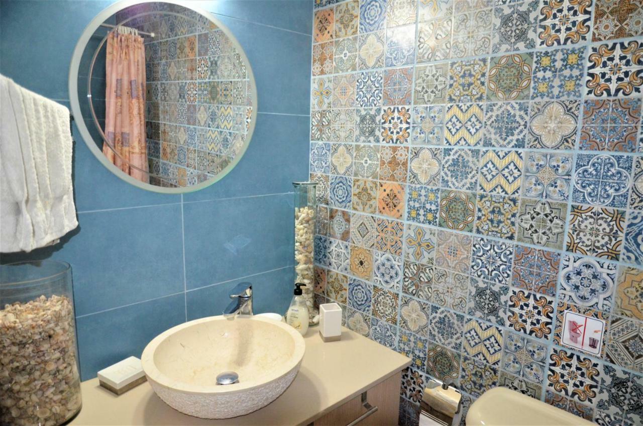 Isabella Court Townhouse Near Venus Beach And Lidl Paphos ภายนอก รูปภาพ